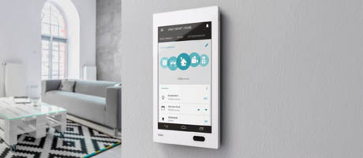 Bedienzentrale Gira G1 bei PV-etech GmbH in Eberbach