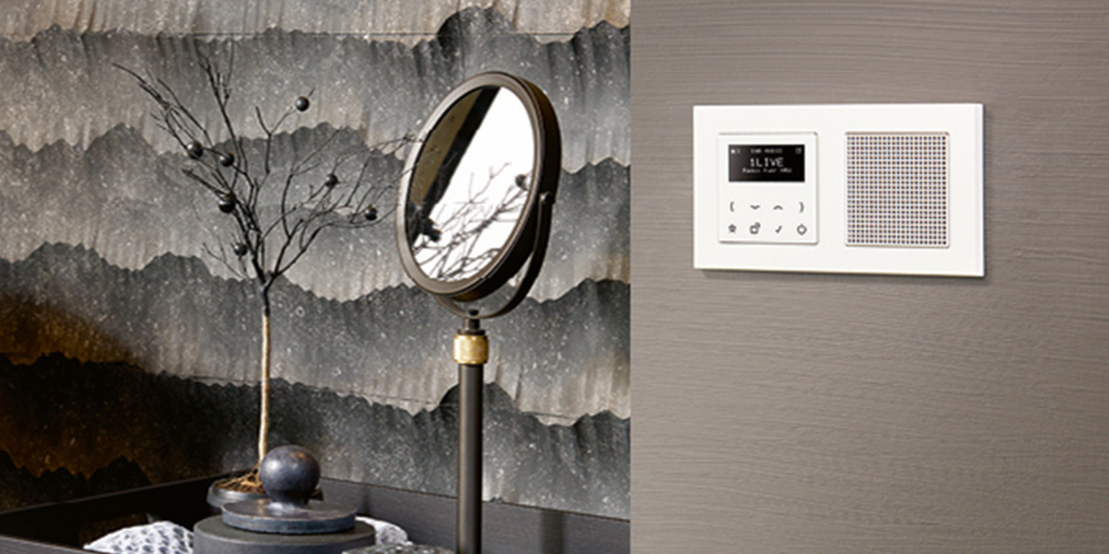 JUNG Smart Radio DAB+ bei PV-etech GmbH in Eberbach